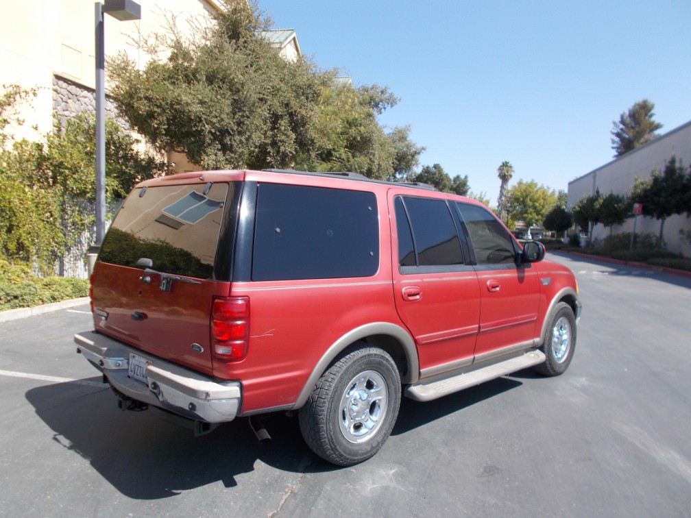 Additional photo of vehicle.