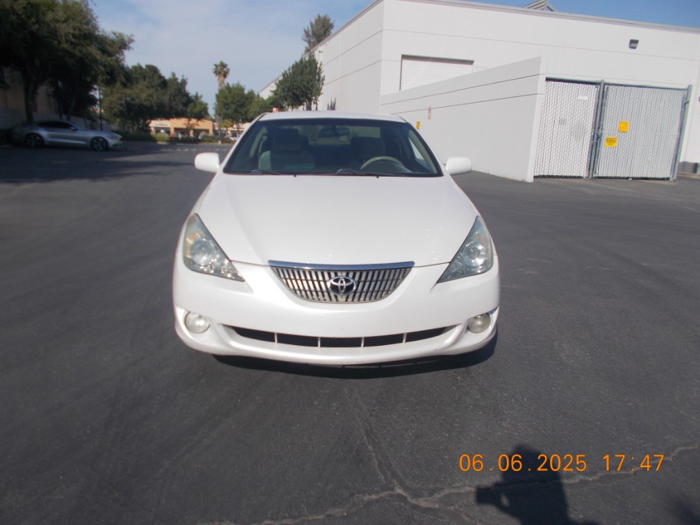 Additional photo of vehicle.