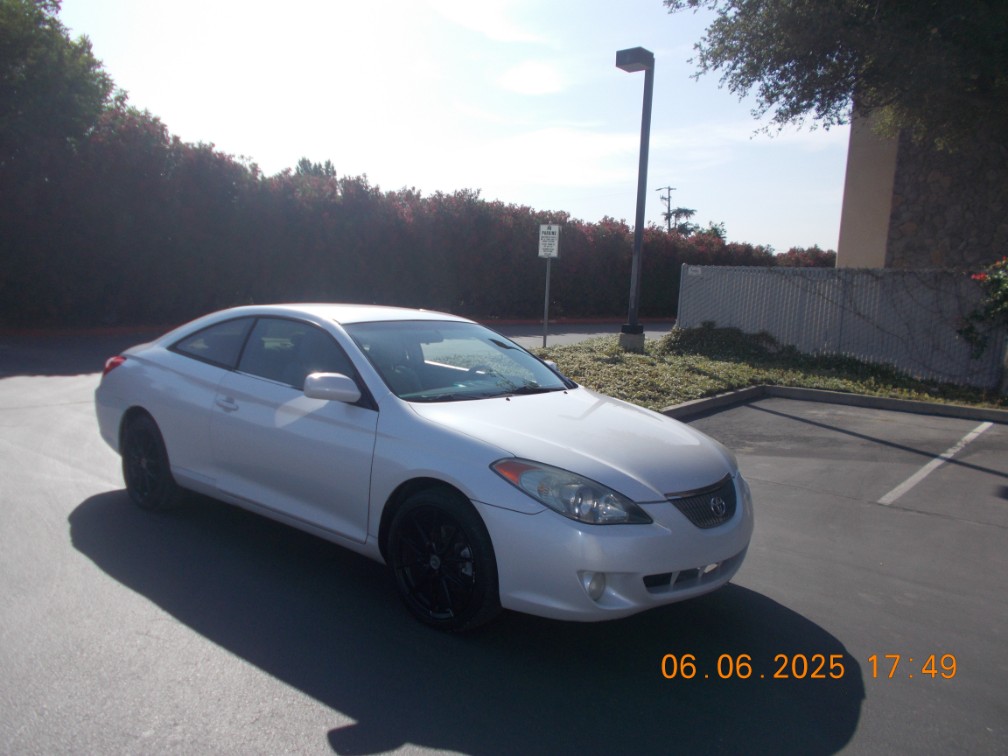 Additional photo of vehicle.