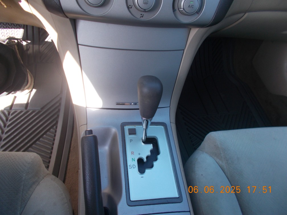 Additional photo of vehicle.