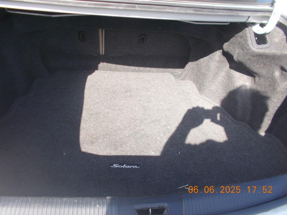 Additional photo of vehicle.