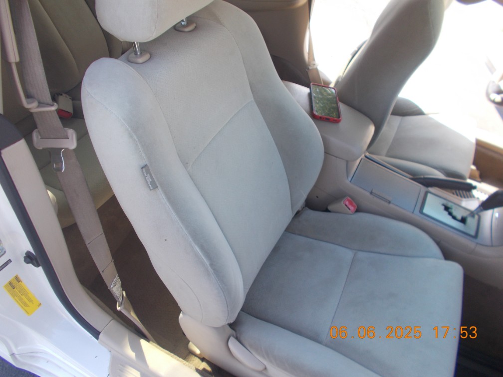 Additional photo of vehicle.