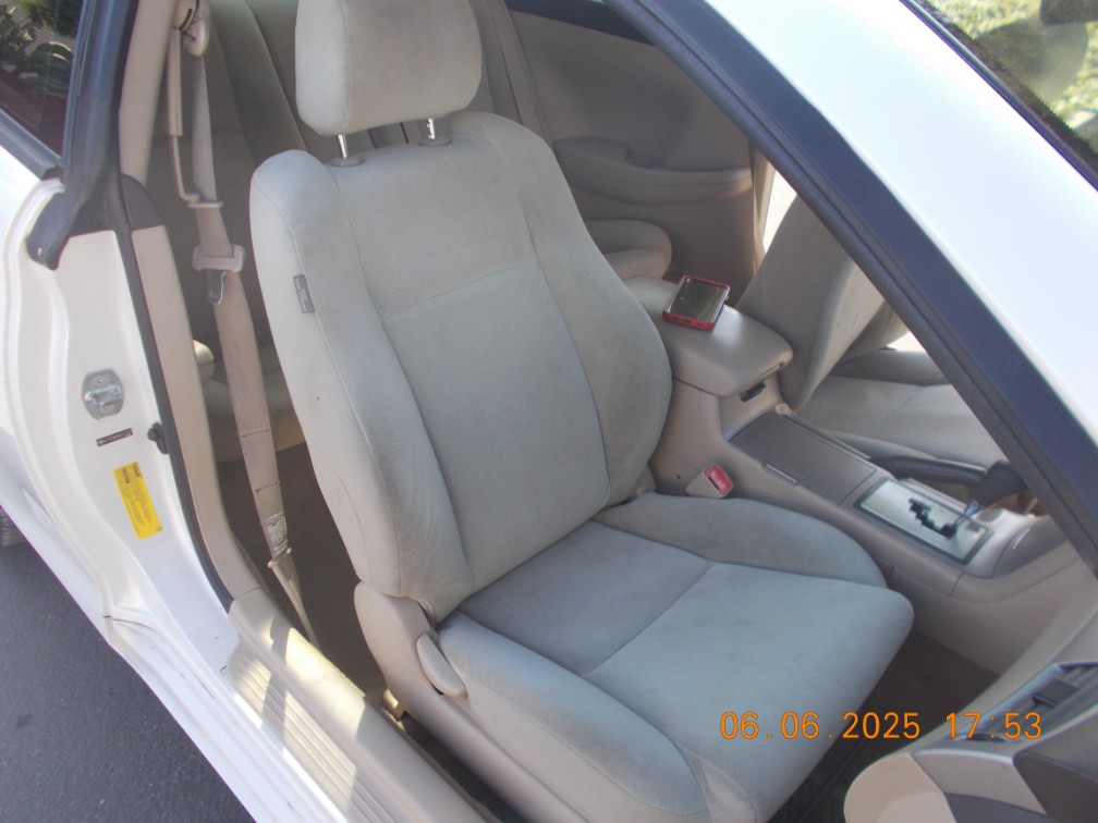 Additional photo of vehicle.