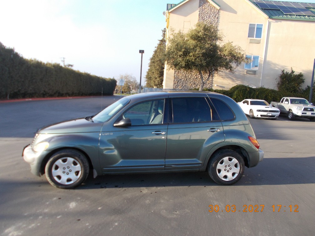 2003 Chrysler PT Cruiser Base's photo