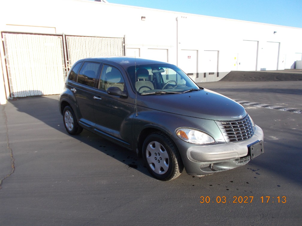 Additional photo of vehicle.