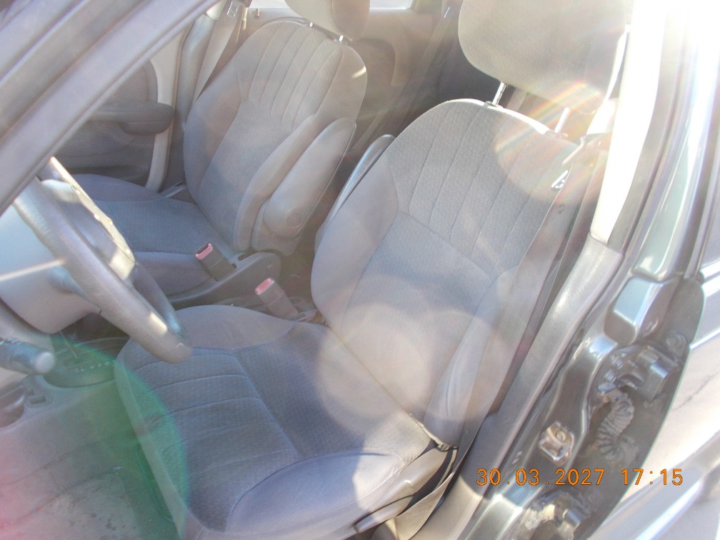 Additional photo of vehicle.
