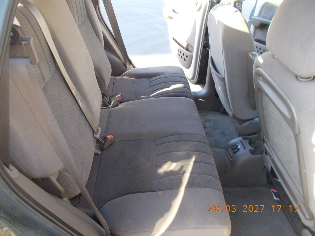 Additional photo of vehicle.