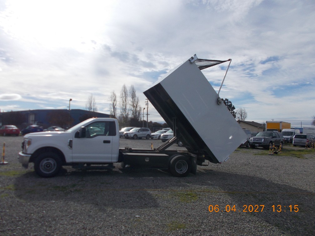 2018 Ford F-350 Super Duty Chassis Cab
