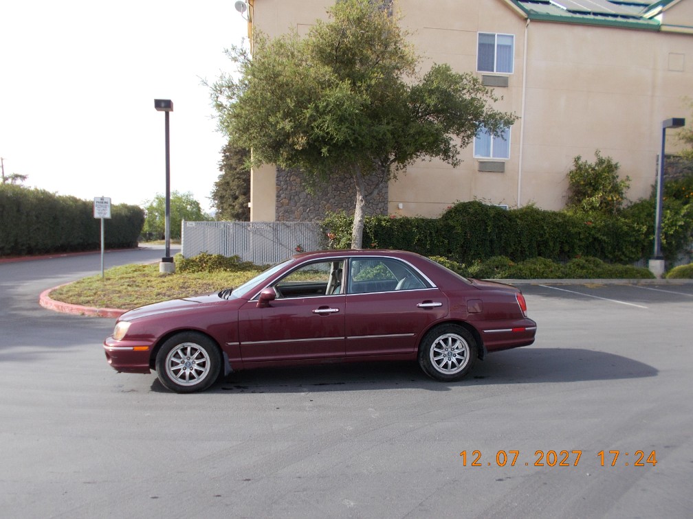 2002 Hyundai XG350 Base