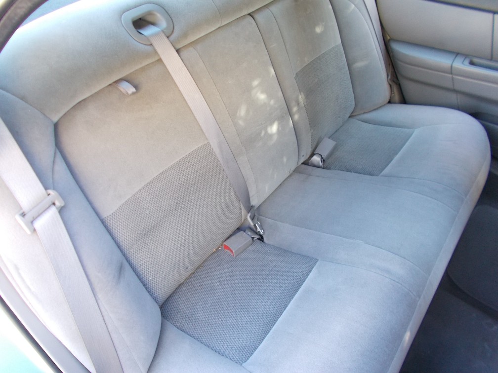 2005 Ford Taurus SE - Photo 21