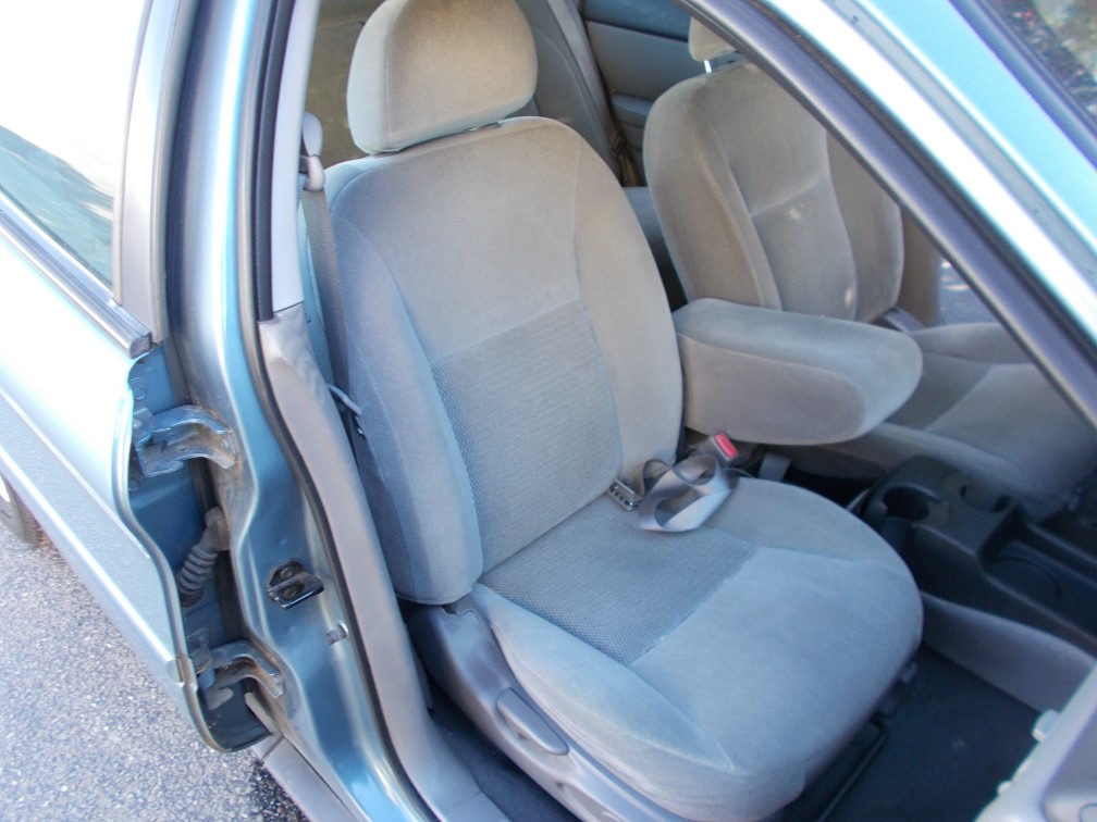 2005 Ford Taurus SE - Photo 23