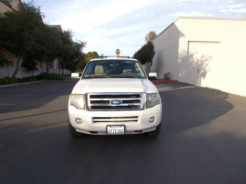 2013 Ford Expedition Limited - Photo 2