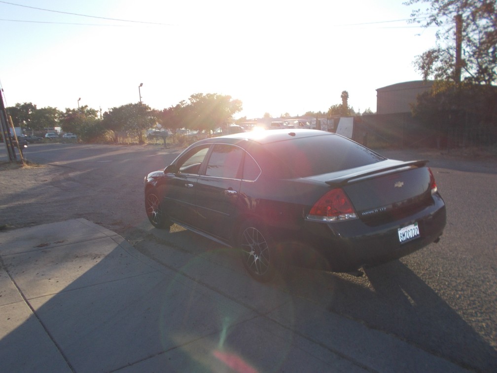 Additional photo of vehicle.