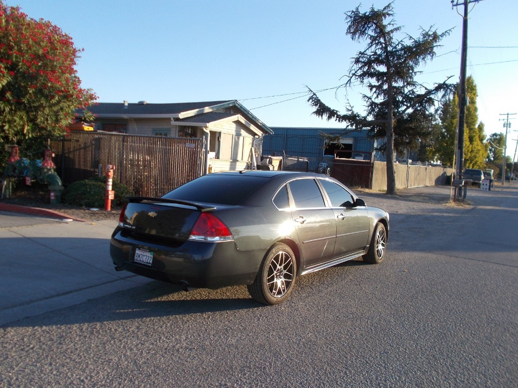 Additional photo of vehicle.