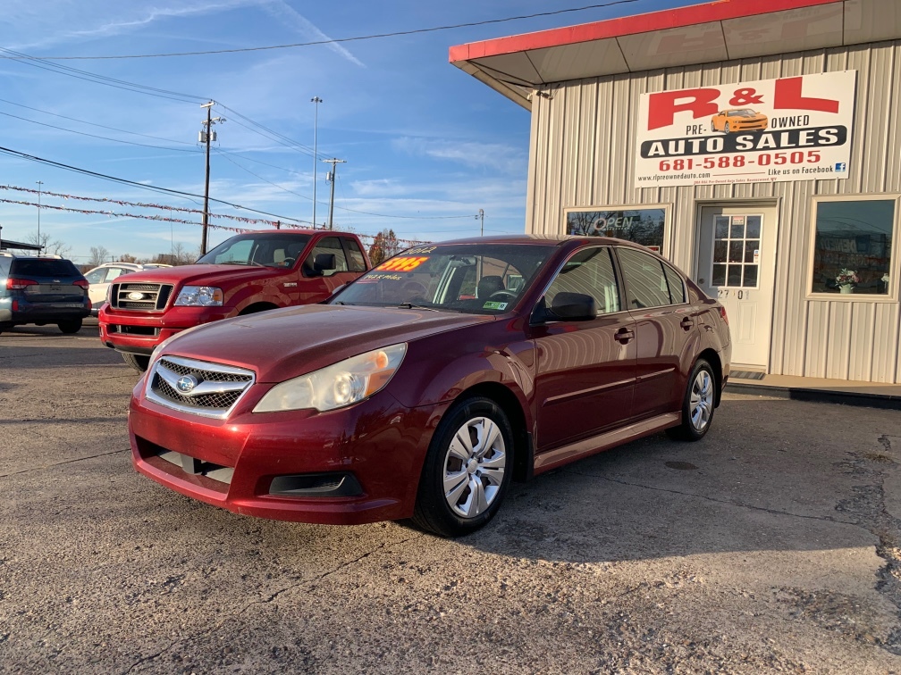 2012 Subaru Legacy 2.5i's photo