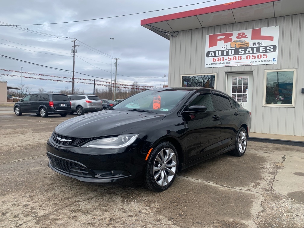 2015 Chrysler 200 S
