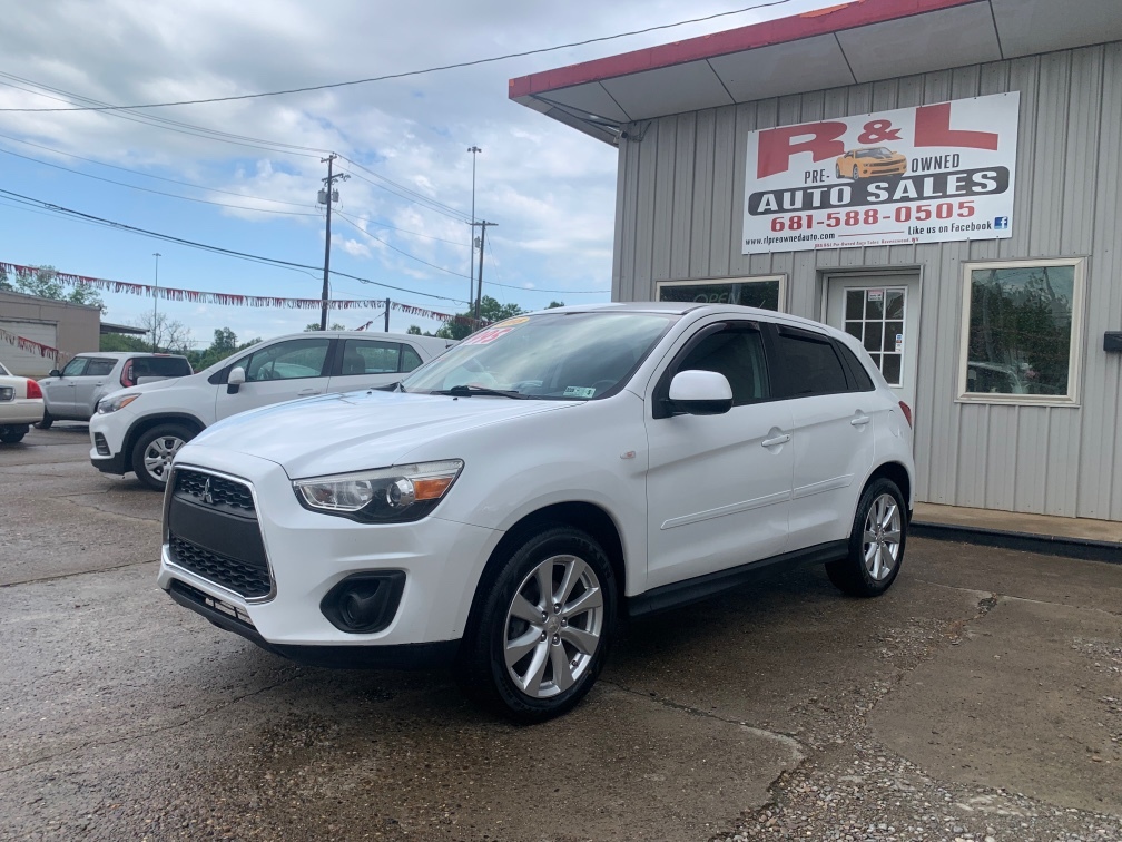 2015 Mitsubishi Outlander Sport 2.4 ES AWC CVT's photo