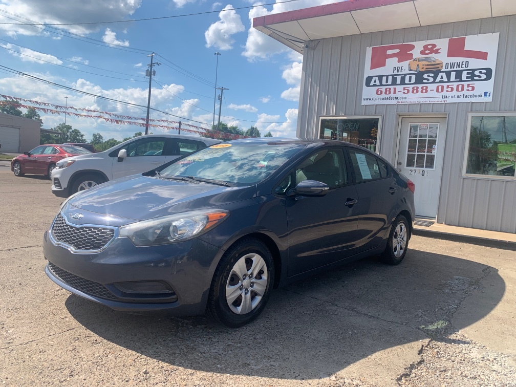 2015 Kia Forte LX AT's photo