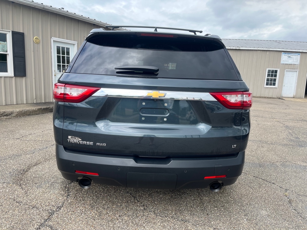 Additional photo of vehicle.