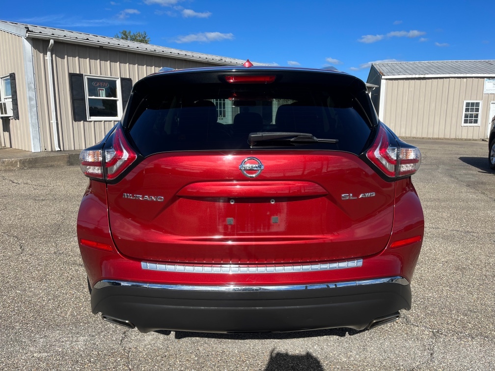 Additional photo of vehicle.