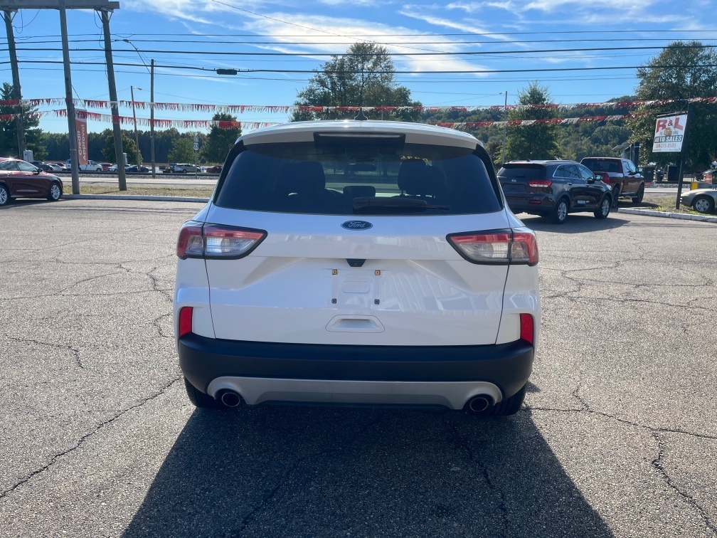 Additional photo of vehicle.