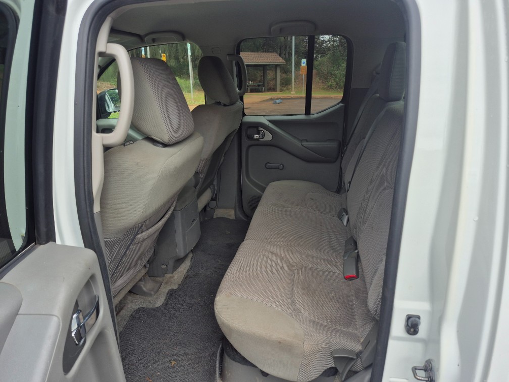 Additional photo of vehicle.