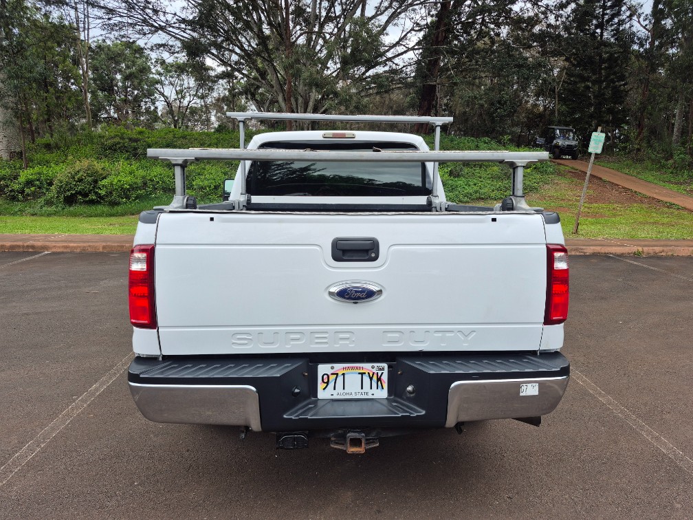 Additional photo of vehicle.