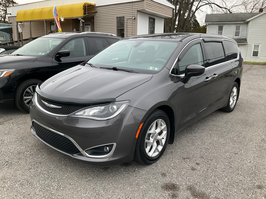 2017 Chrysler Pacifica Touring Plus