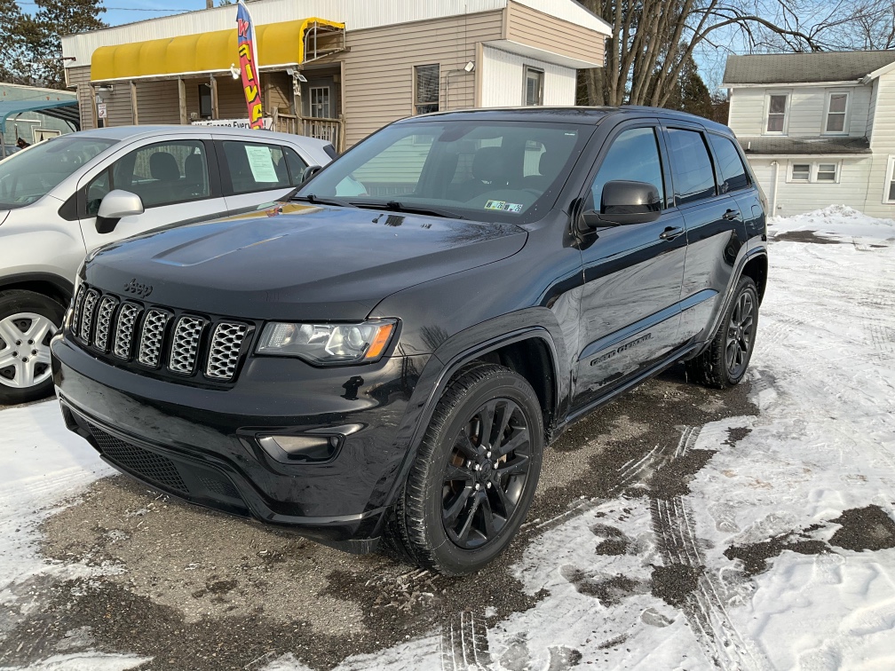 2021 Jeep Grand Cherokee Laredo X's photo