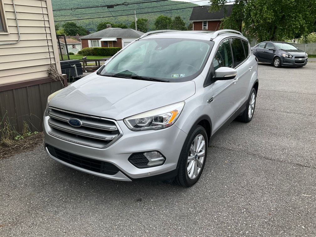 2017 Ford Escape Titanium 4WD's photo