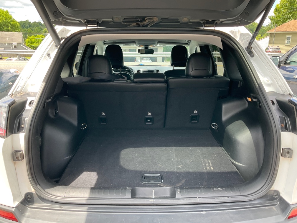 2019 Jeep Cherokee Latitude Plus - Photo 5