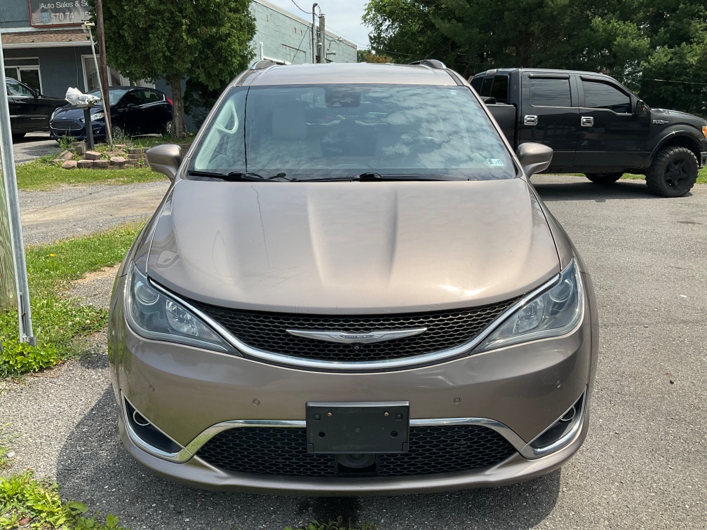 2017 Chrysler Pacifica Touring-L Plus - Photo 8
