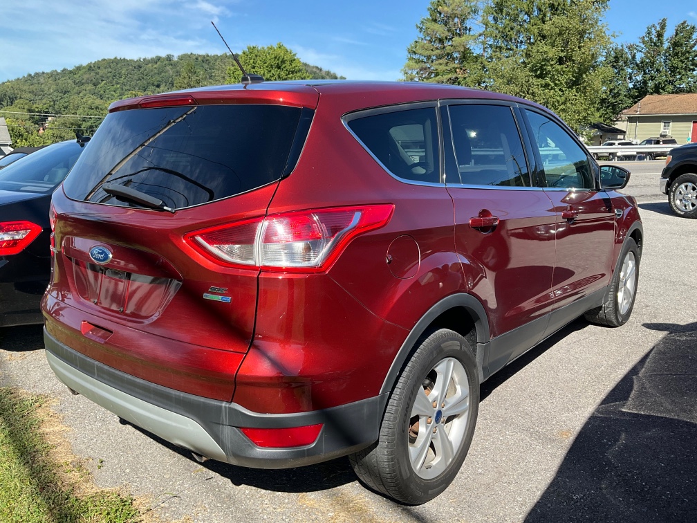 Additional photo of vehicle.