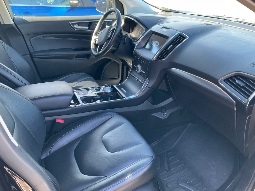 2019 Ford Edge Titanium - Photo 8