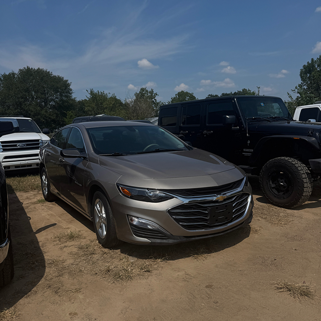 2022 Chevrolet Malibu 1LS's photo