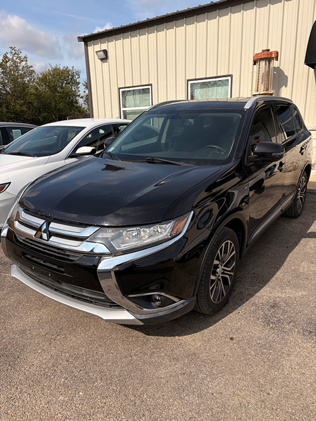 2016 Mitsubishi Outlander GT's photo