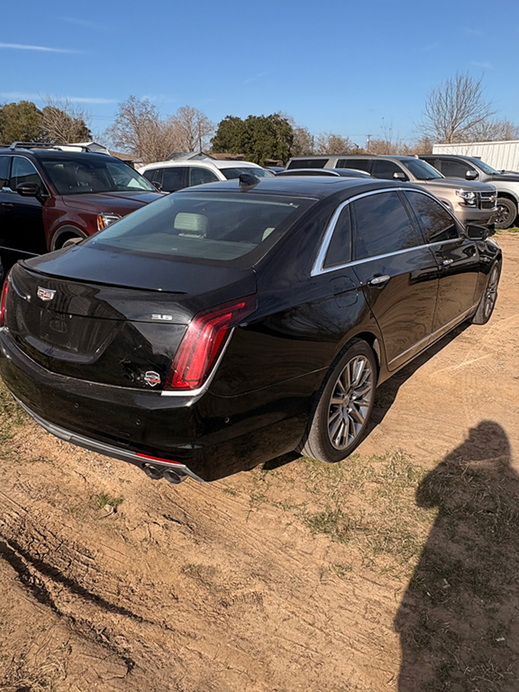 Additional photo of vehicle.