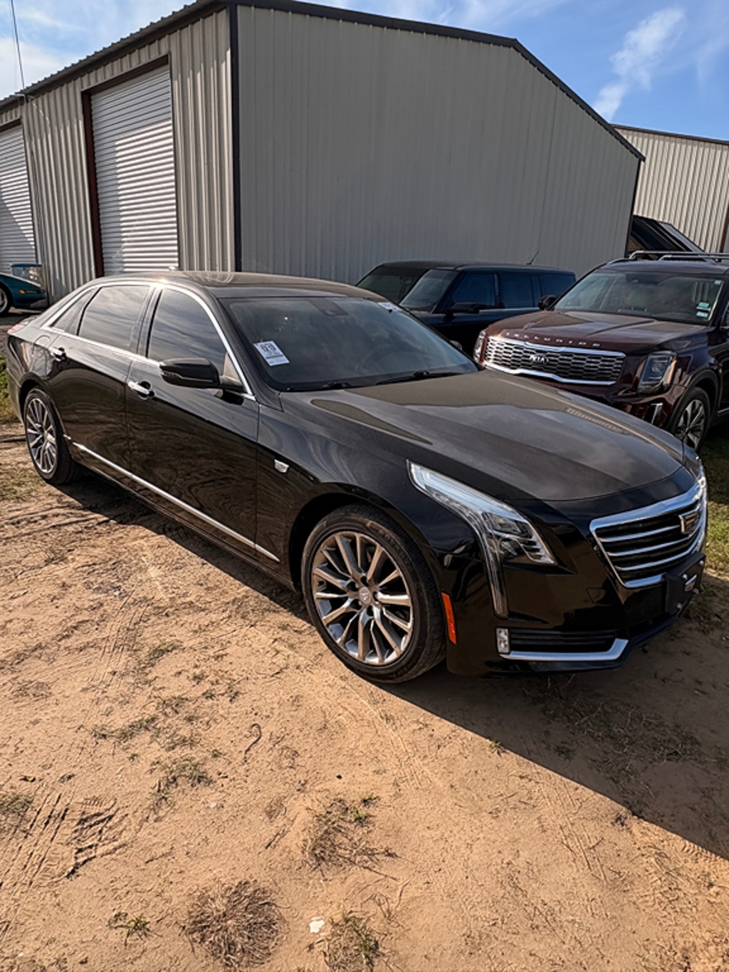 Additional photo of vehicle.