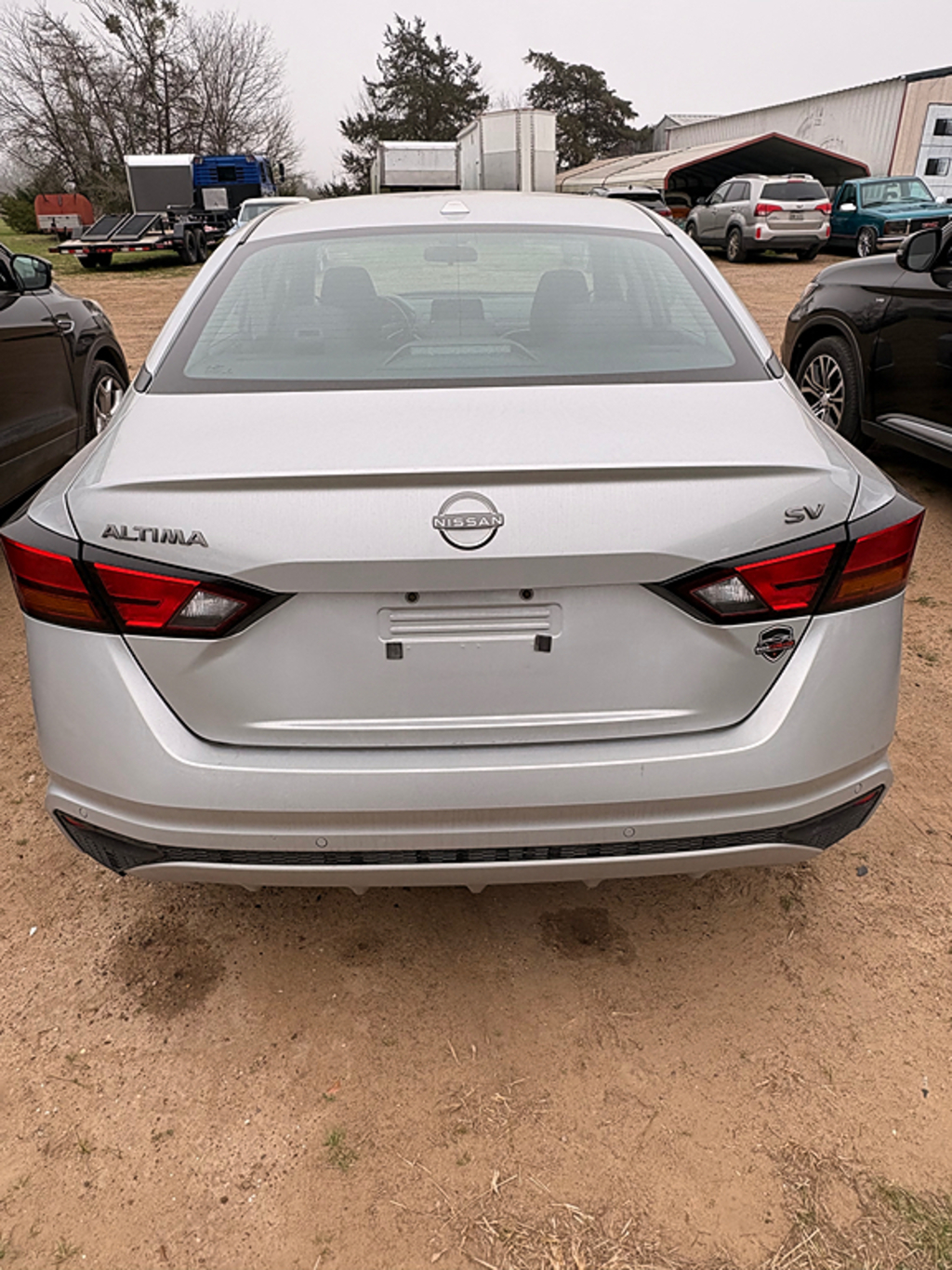 Additional photo of vehicle.