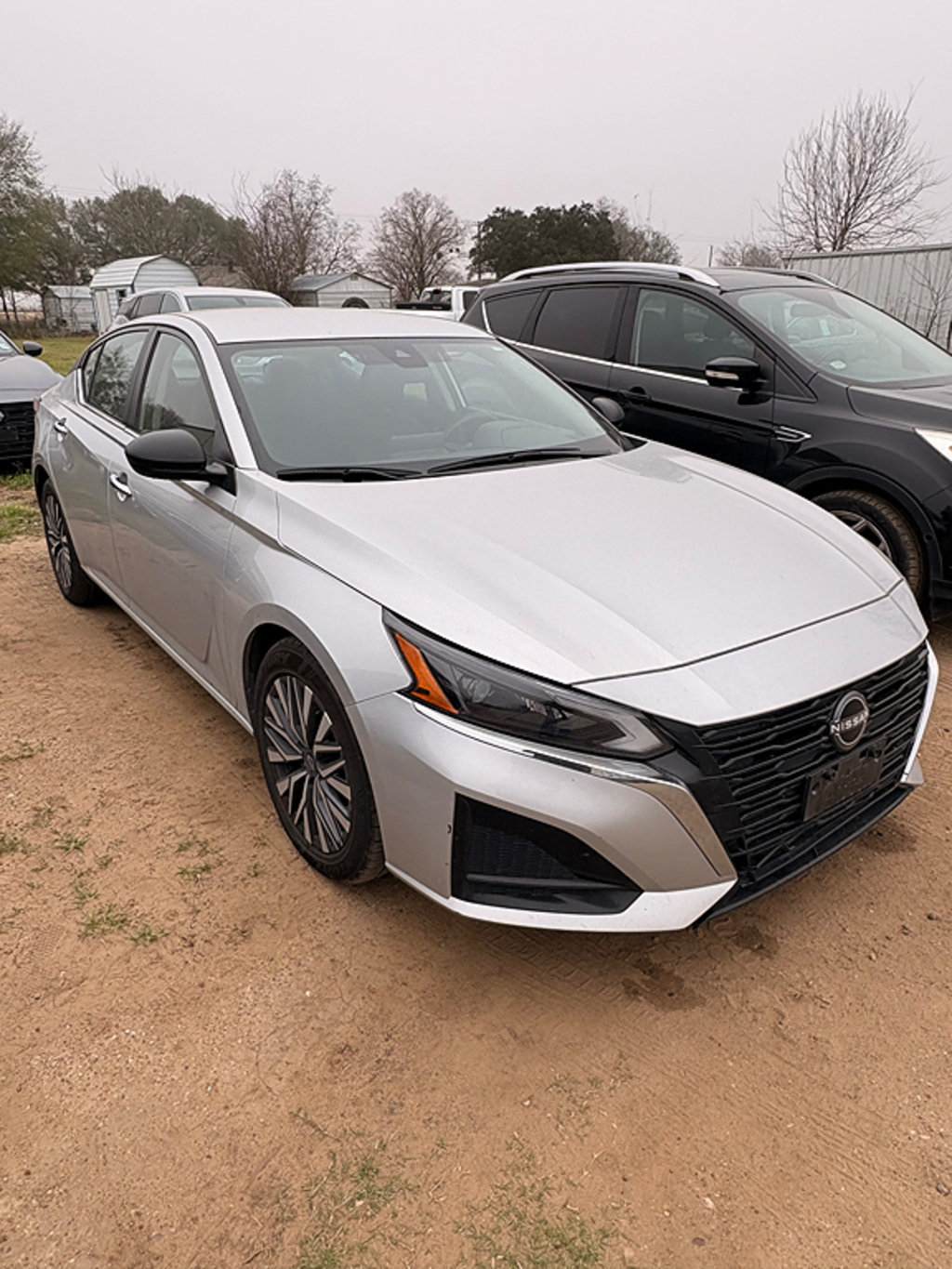 Additional photo of vehicle.