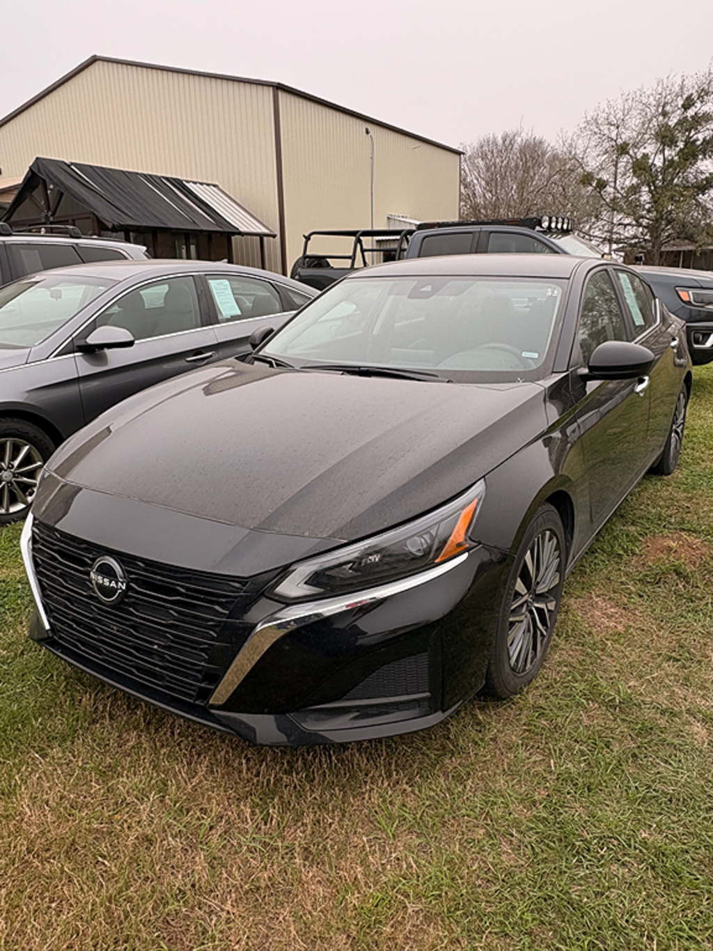 2024 Nissan Altima SV's photo