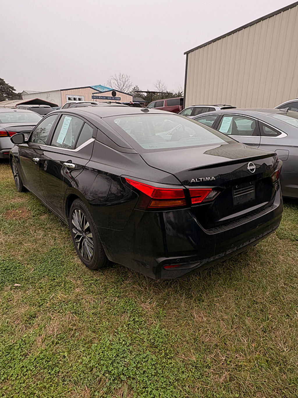 Additional photo of vehicle.