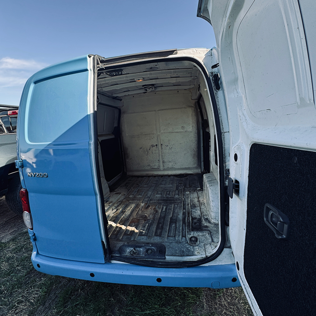 Additional photo of vehicle.