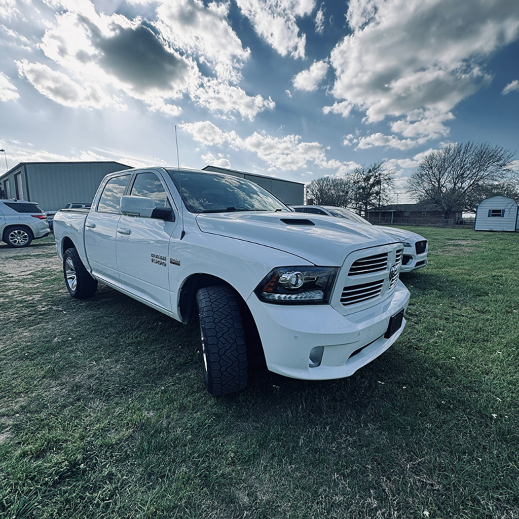 2015 RAM 1500 Sport 4x4 Crew Cab's photo