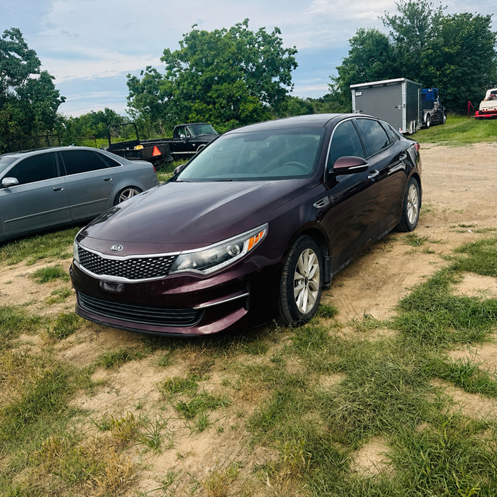 2018 Kia Optima EX AT's photo