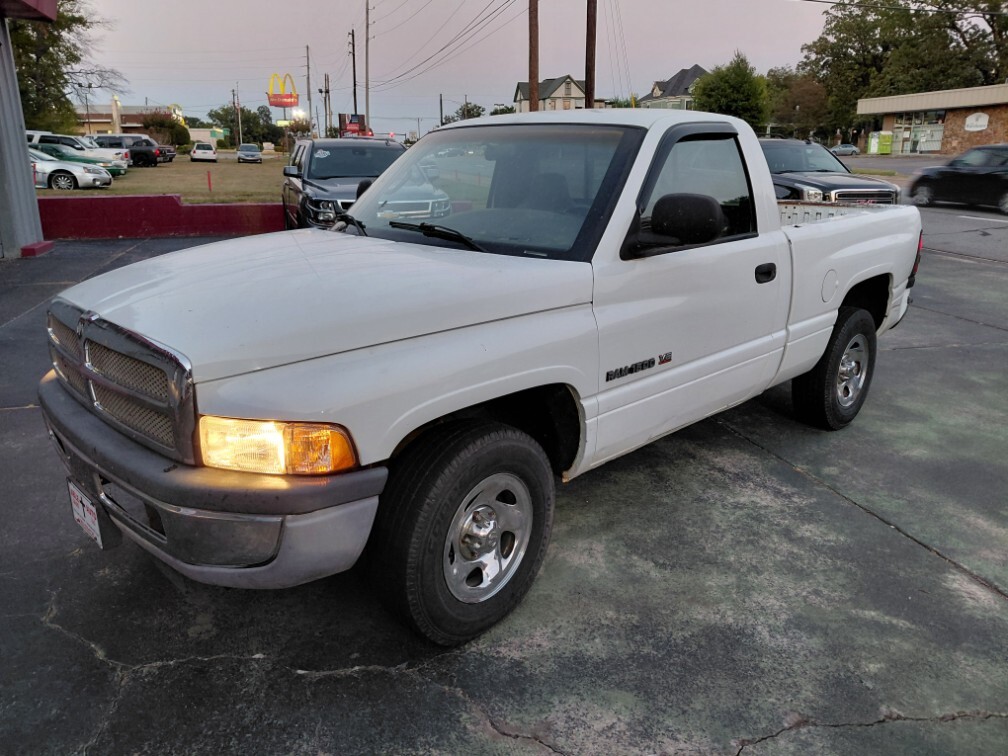 White 2001 Dodge RAM 1500 Pickup Truck Manual