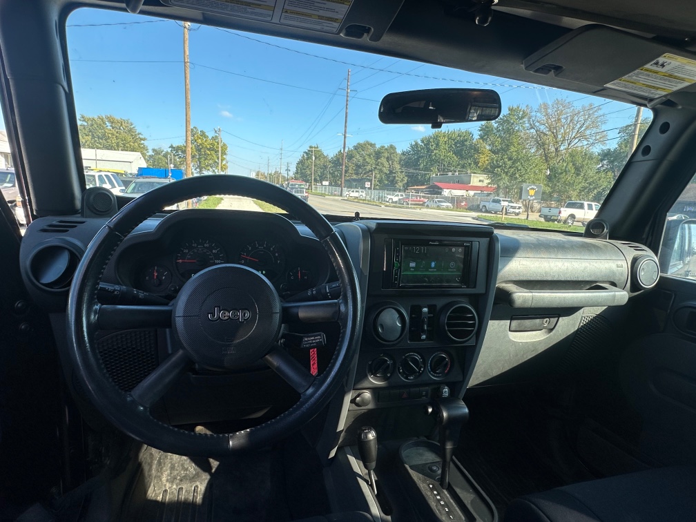 Additional photo of vehicle.