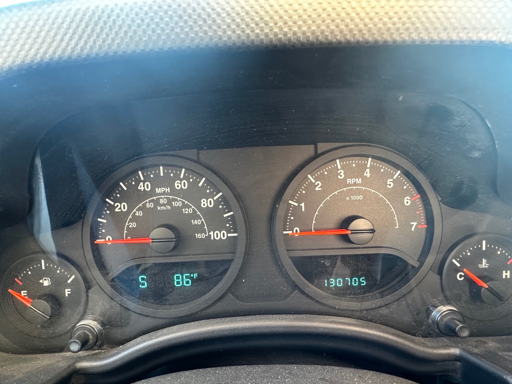 Additional photo of vehicle.