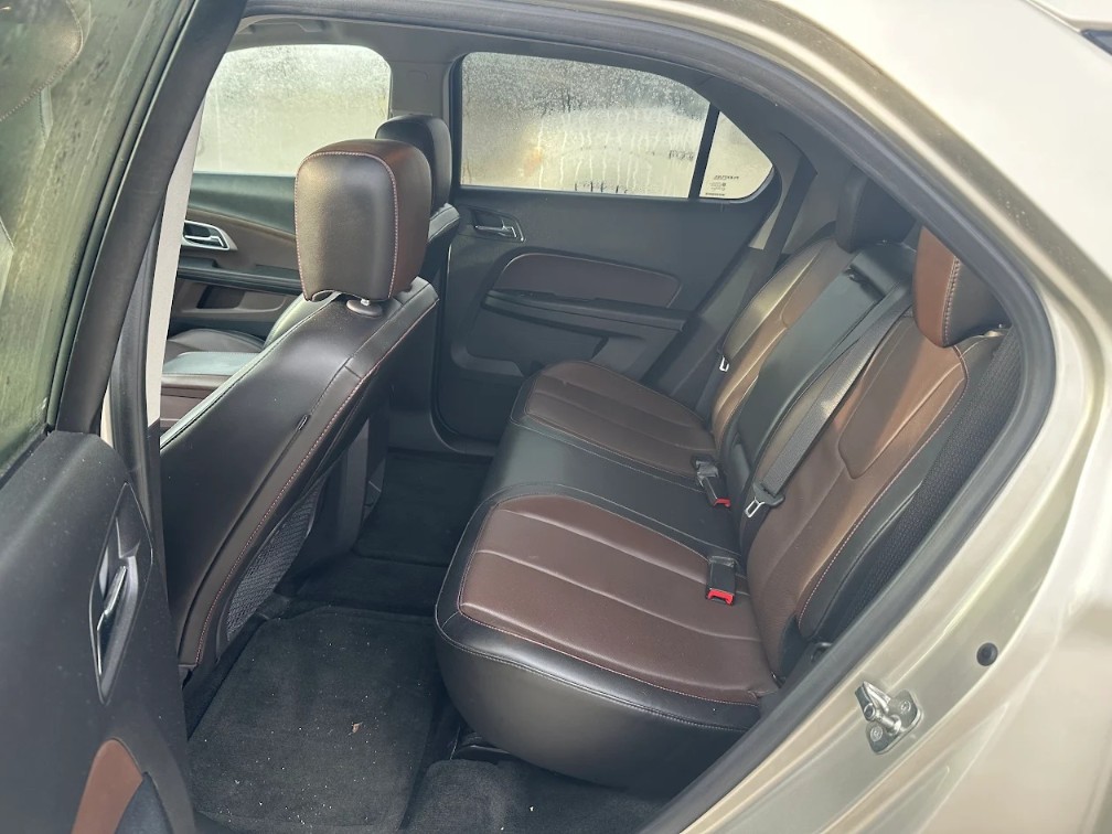 Additional photo of vehicle.