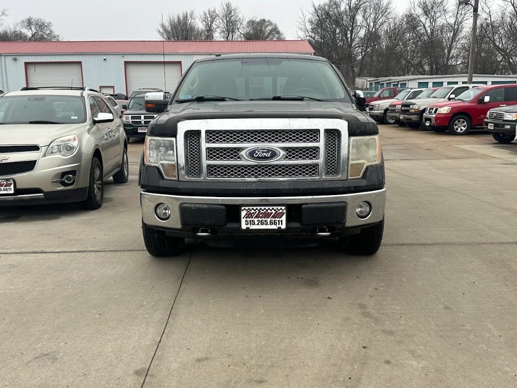 Additional photo of vehicle.